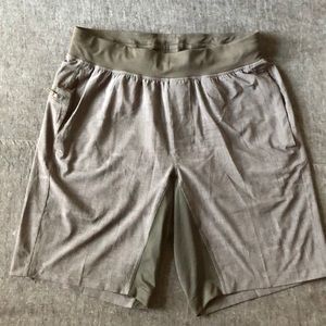 Lululemon Men’s Pace Breaker 9” Shorts
